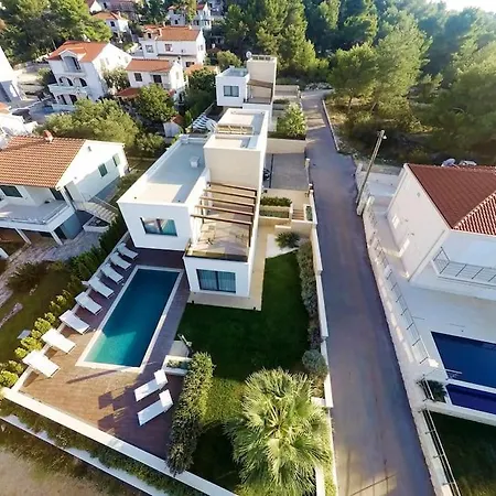 Vila Luxury On The Beach With Pool More *